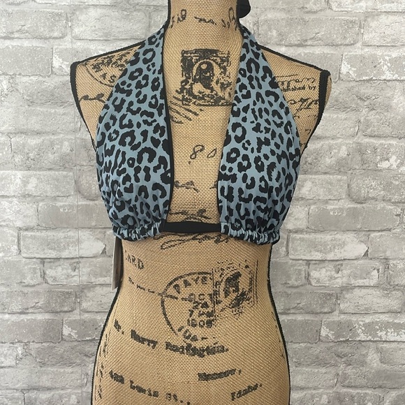 Shade & Shore Leopard Print Reversible Bikini Top - Picture 1 of 6